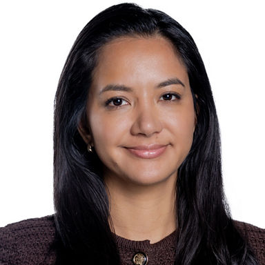 Headshot of Tori  de Metz