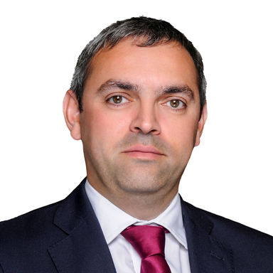 Headshot of Arif  Husain