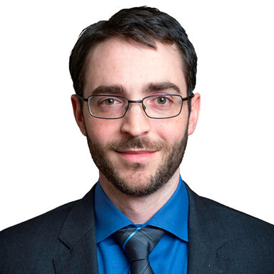 Headshot of Justin  White, 特許財務分析師